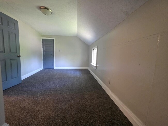 Building Photo - 6215 Carpenter Ave