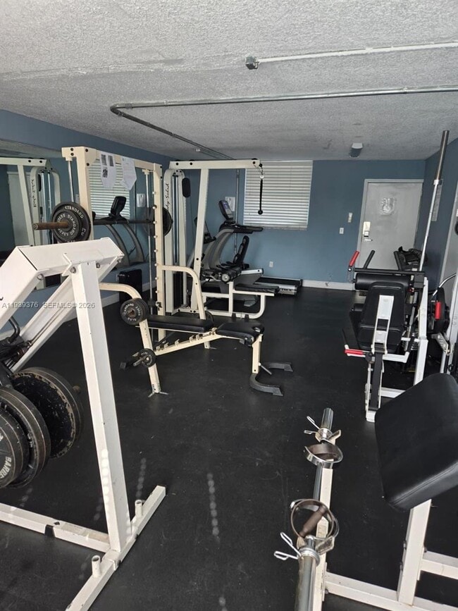 Building Photo - 1801 S Treasure Dr