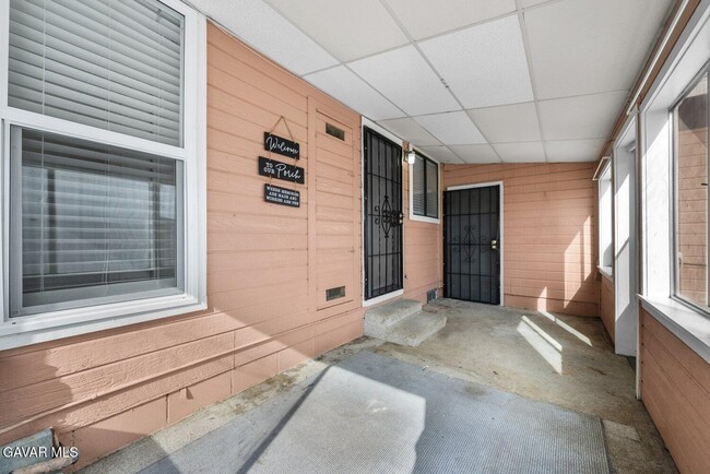 Building Photo - 1858 Park Cir Dr