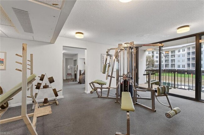 Building Photo - 3288 Page Ave