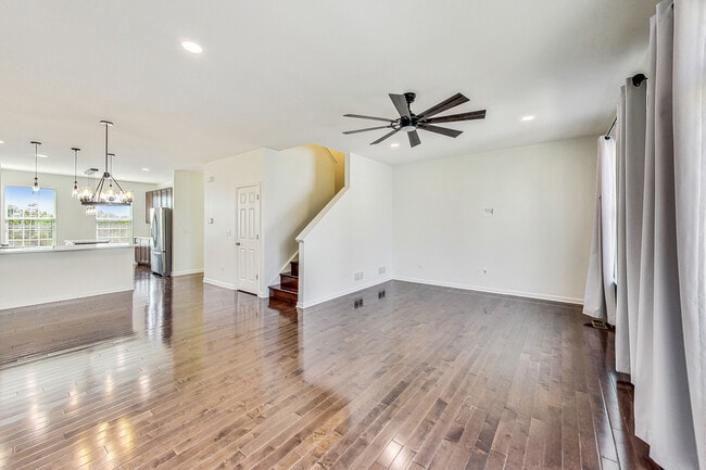 Building Photo - 598 Station Park Cir