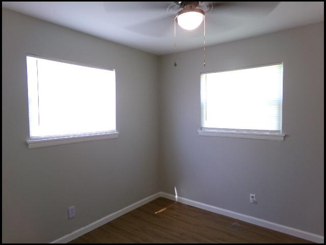 Building Photo - 2107 Muldrow Dr