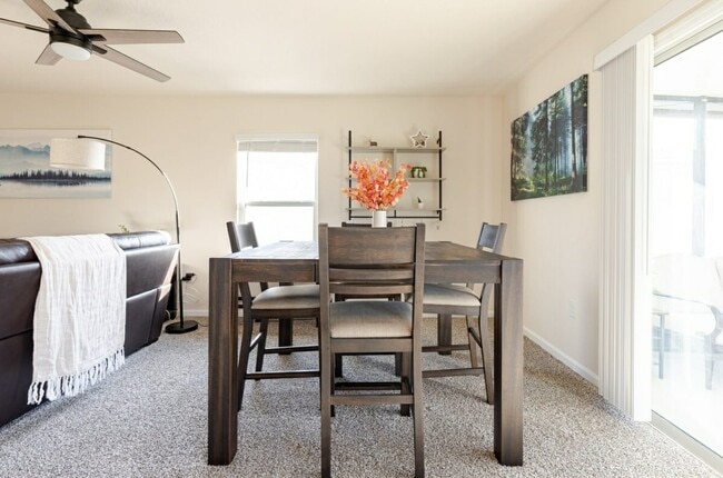 Building Photo - 3 Pinnacle Pl