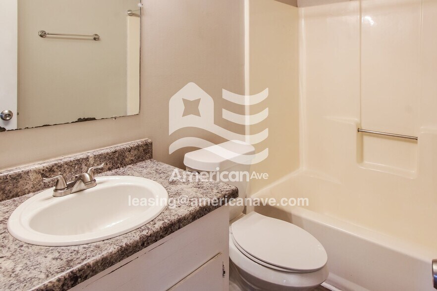 Building Photo - 113 Eleta Dr