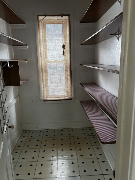 Building Photo - 1742 W Cullerton St