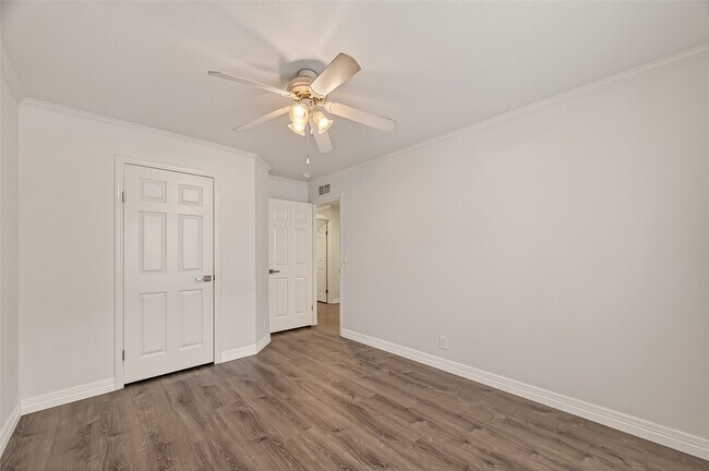 Building Photo - 21415 Sweet Grass Ln