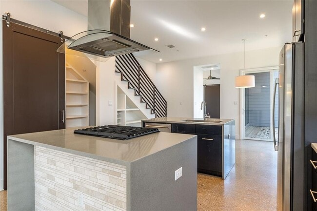 Building Photo - 2808 W 44th St
