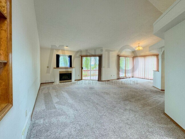 Building Photo - **COMING SOON** Sprawling Glenngrae Gated Community