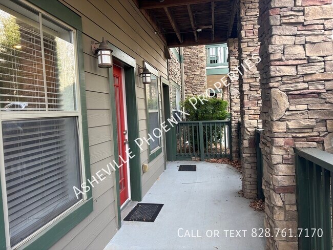 Building Photo - 9 Kenilworth Knls