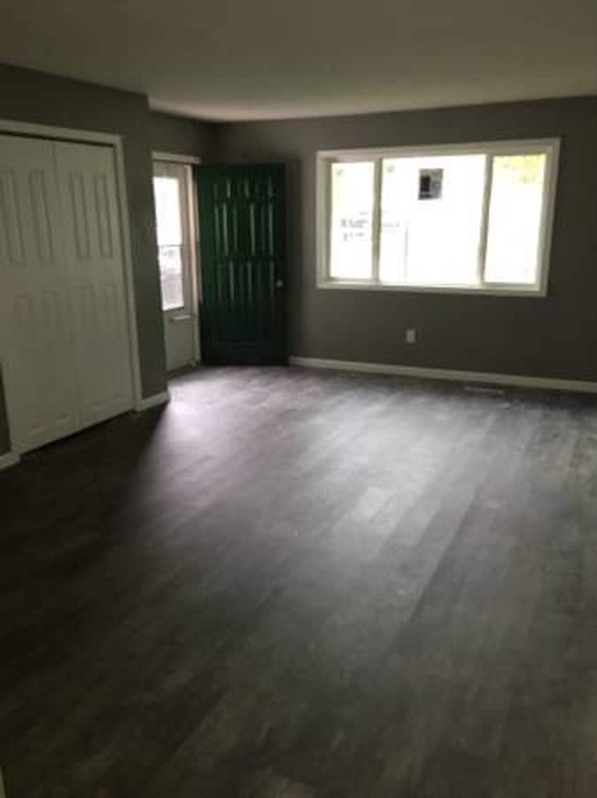 Building Photo - 1002 Graceland Ave