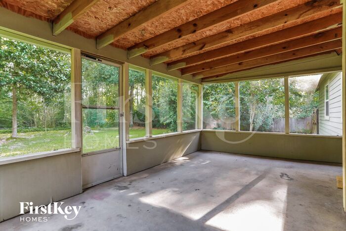 Building Photo - 515 Nassau Ct