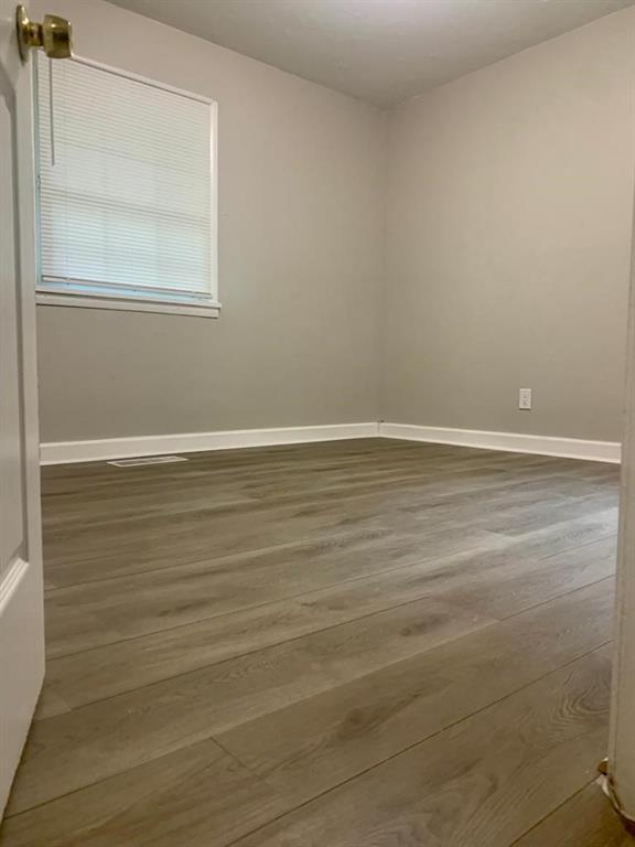 Building Photo - 3535 Fairlane Dr NW