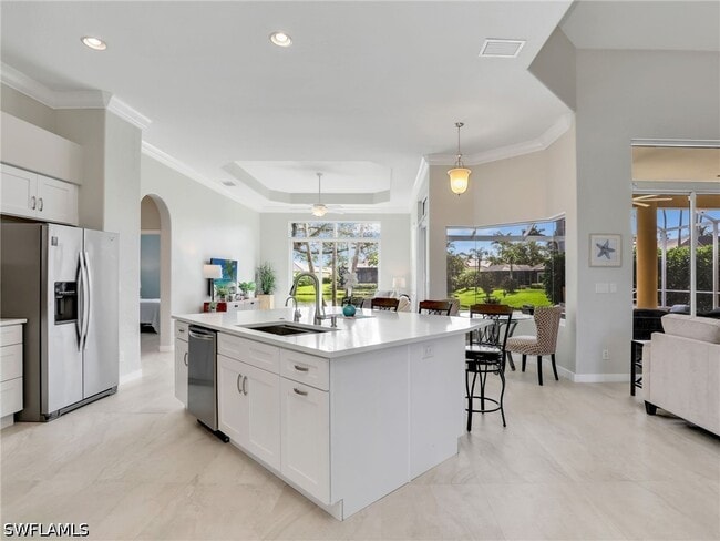 Building Photo - 8845 Lely Island Cir