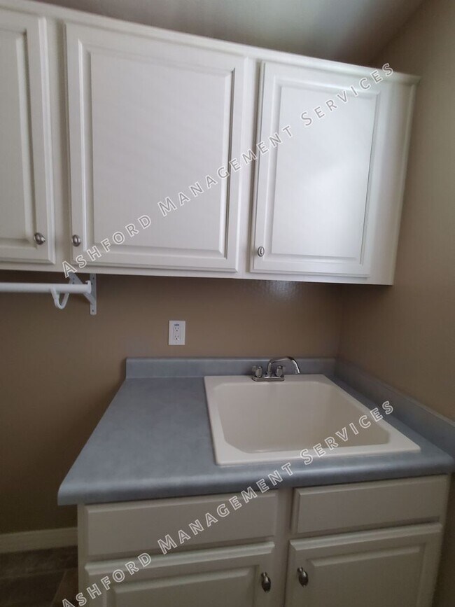 Building Photo - RANCHO CABRILLO 5 BEDROOM HOME FOR RENT