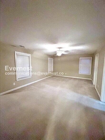 Building Photo - 3204 Eagles Watch