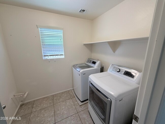 Building Photo - 13232 W Tether Trail