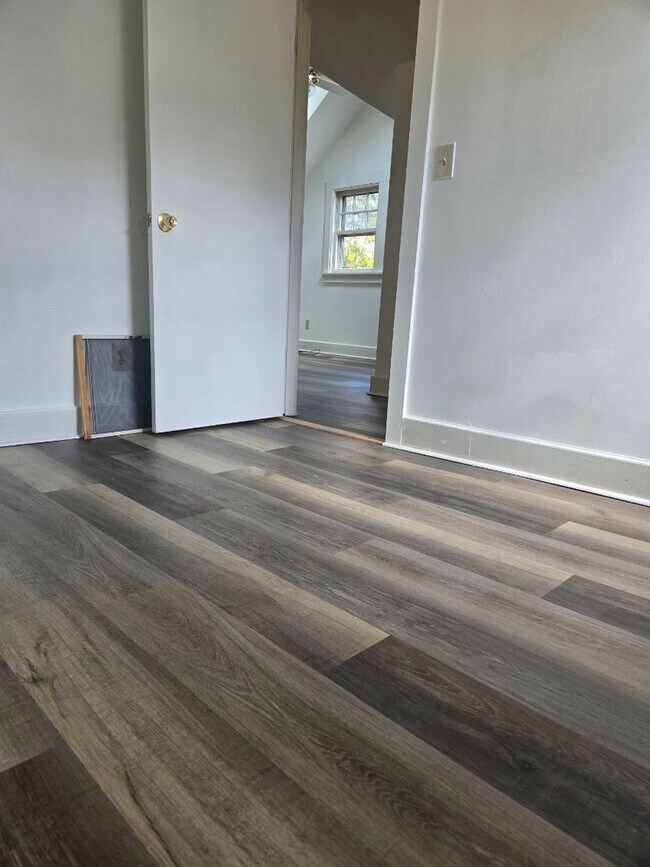 Building Photo - 3746 W 39th St