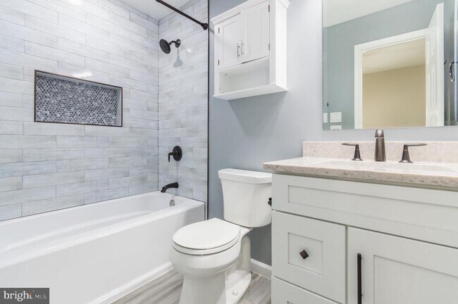 Building Photo - 6619 Sky Blue Ct