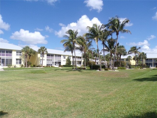 Building Photo - 2000 Bal Harbor Blvd