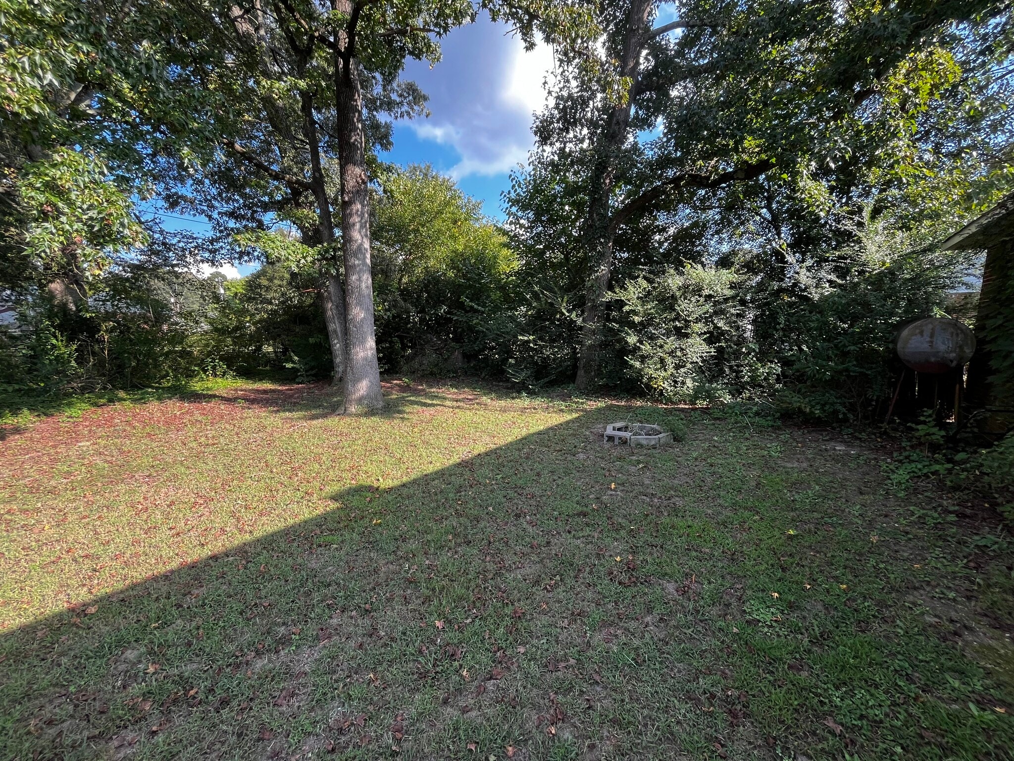 Building Photo - 9509 Dawnshire Rd