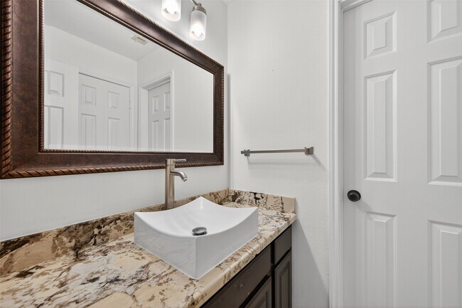 Building Photo - 1719 Park Harbor Estates Dr