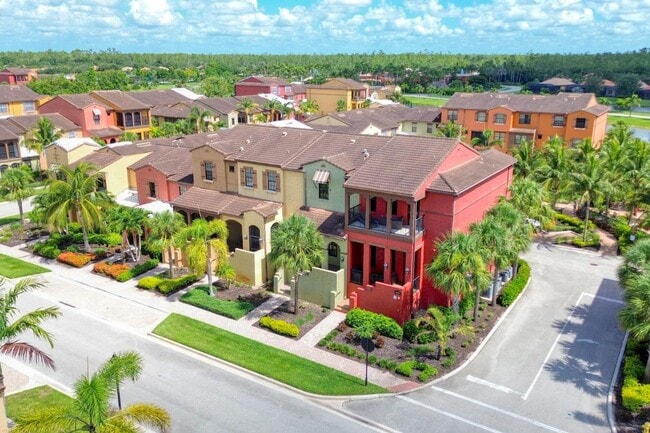 Building Photo - ? Stylish 2BR/2BA Townhouse in Resort-Style Community | Available July 2025 – April 2026 | 30-Nig...