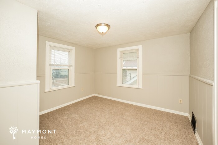 Building Photo - 589 Eastland Ave