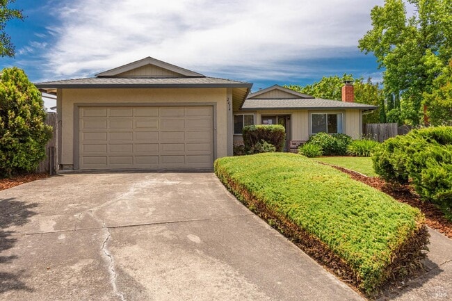 Building Photo - 2454 Dunaway Dr