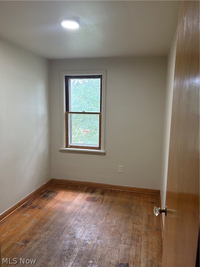 Building Photo - 4315 Paige Ave NW