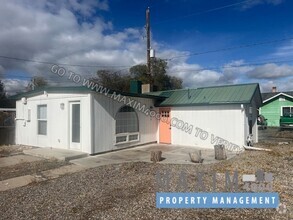 Building Photo - 506 1/2 W UTE AVE - GREAT UNIT, RECENT UPD...