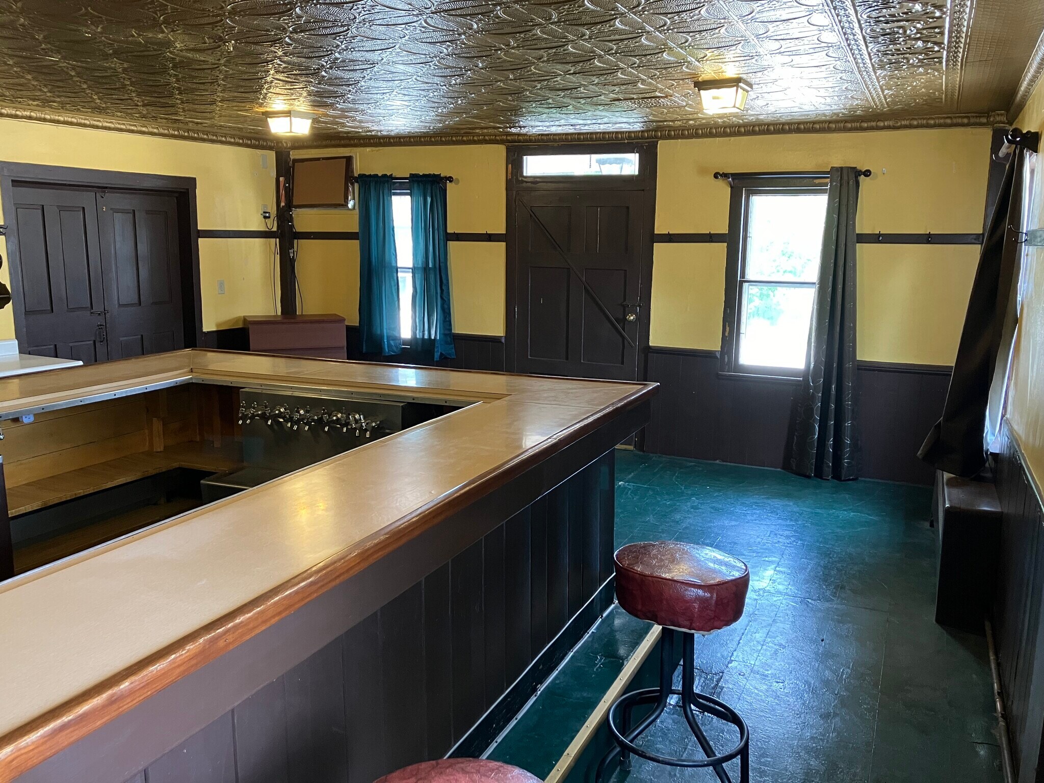 Living/ Kitchen - N8133 Franklin Rd