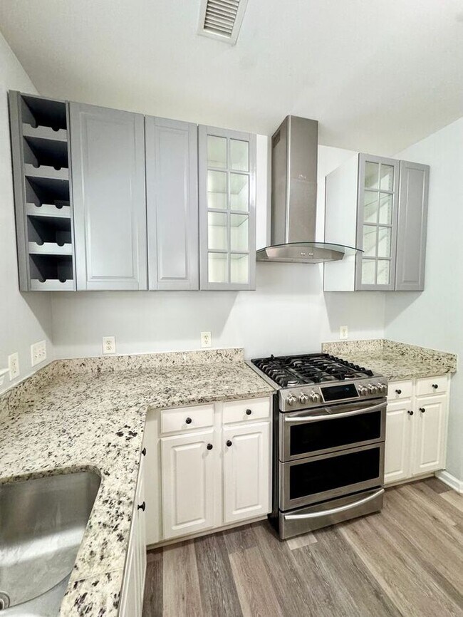 Building Photo - Fabulous Home in Ballantyne!!!