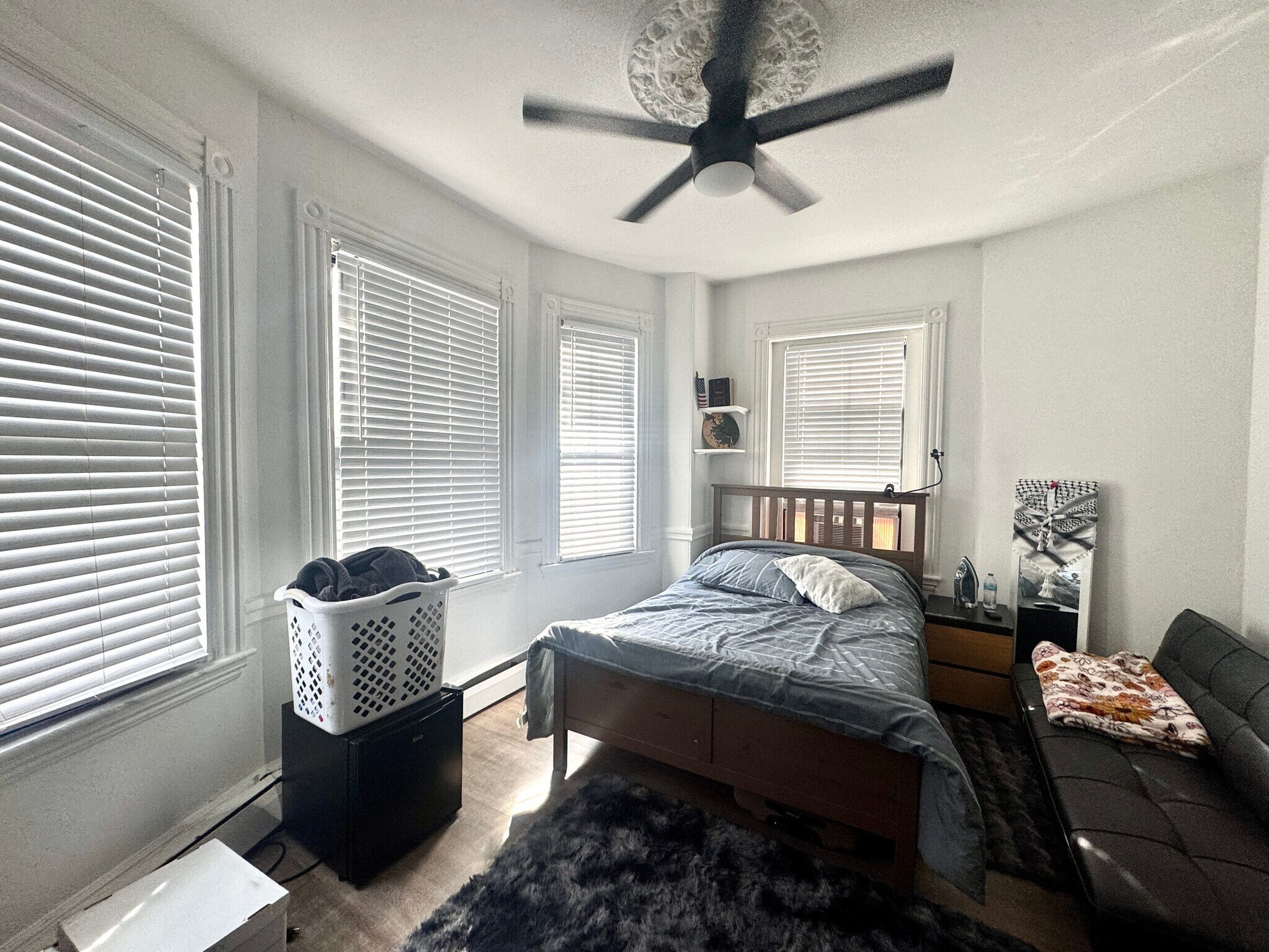 Building Photo - 1510 Tremont St