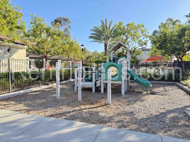 Building Photo - 6705 Elegante Wy