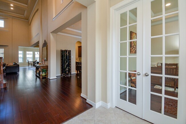 Building Photo - 6302 Kennedy Hills Ct