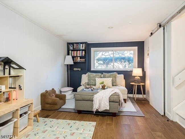 Building Photo - 15 Windemere Rd