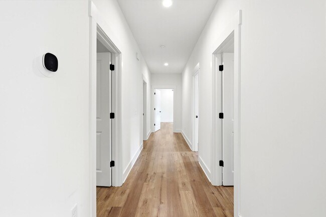 Building Photo - Custom Home in Seagate | 4 Bedrooms • 3 Bathrooms • Minutes to Wrightsville Beach