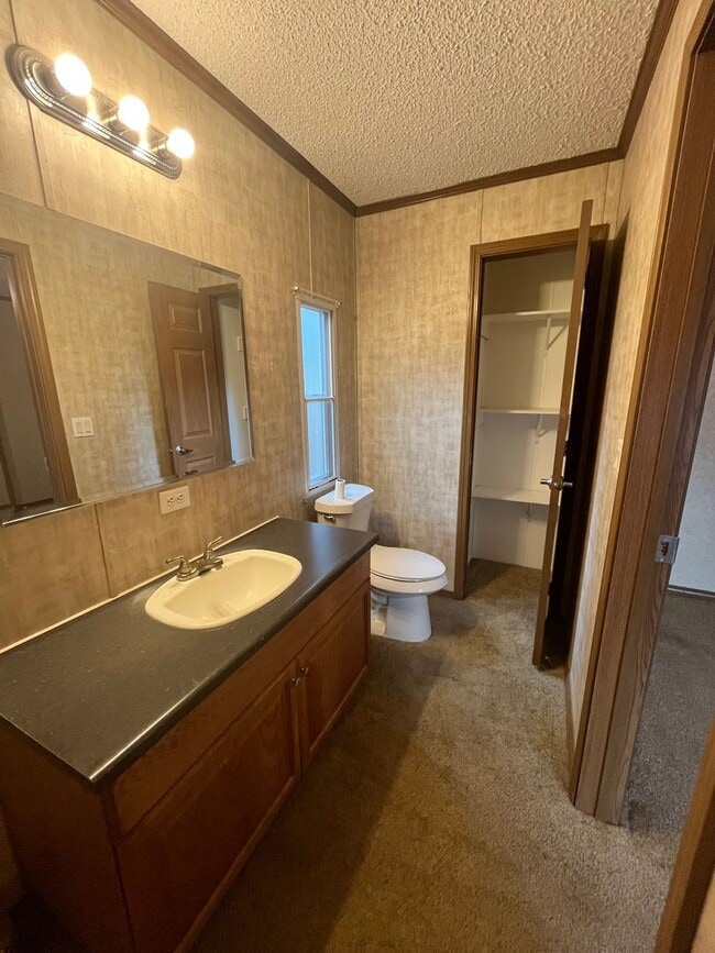 Building Photo - Sherwood Rental