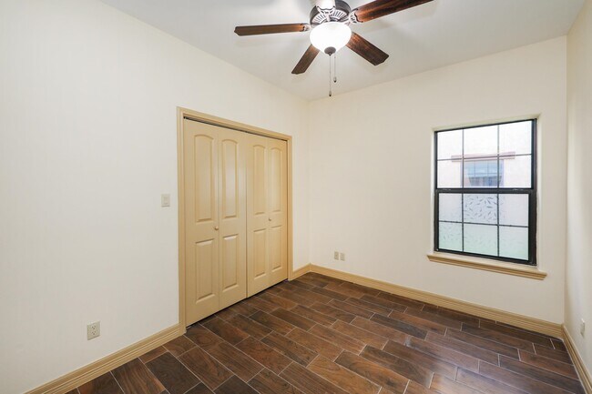 Building Photo - 8216 Casa Verde Rd