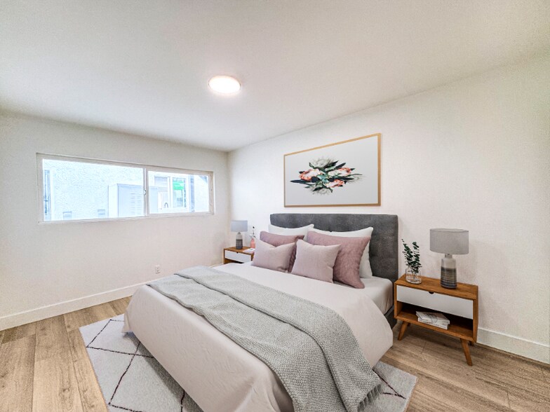 Building Photo - 4461 Farquhar Ave