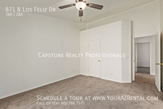 Building Photo - 871 N Los Feliz Dr