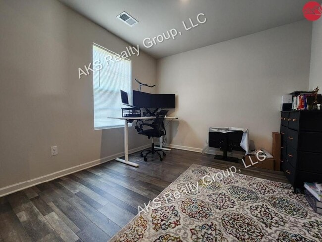 Building Photo - 1603 U W Clemon Dr