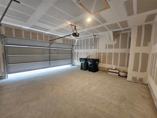 Building Photo - 1512 Brimhurst Dr