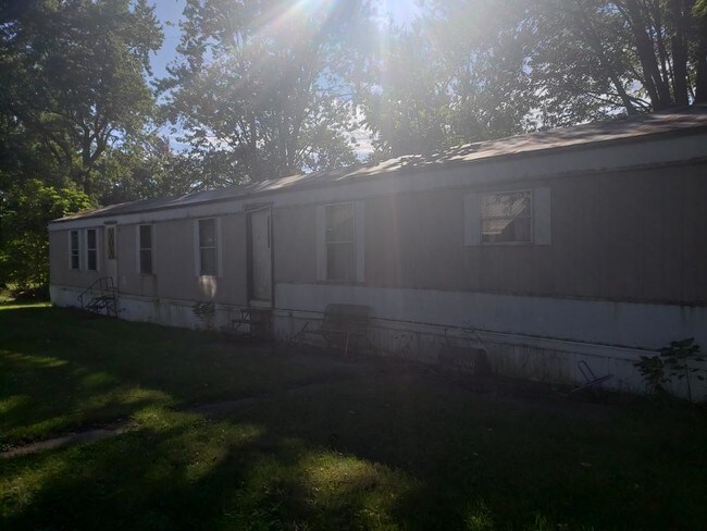 Primary Photo - 525 N Church St