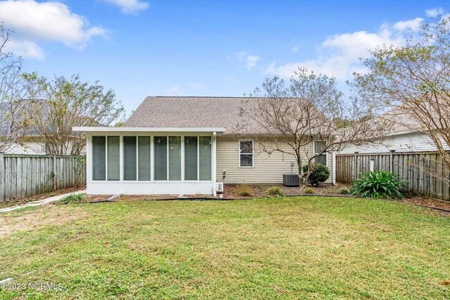 Building Photo - Home for rent with close proximity to transportation, shopping, Downtown Wilmington and restaurants.