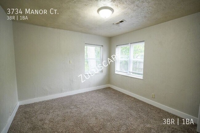 Building Photo - 3734 Manor Ct