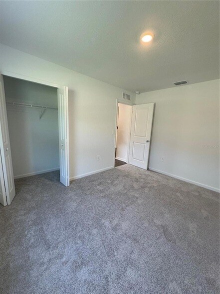 Building Photo - 8924 SW 41st Terrace