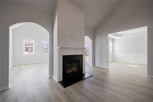 Building Photo - 931 Park Pl St