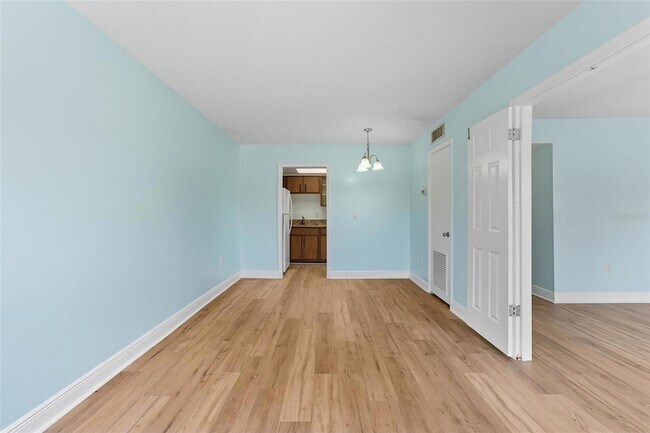 Building Photo - 2521 Caper Ln