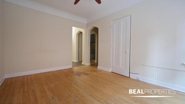 Building Photo - 0 bedroom in CHICAGO IL 60640